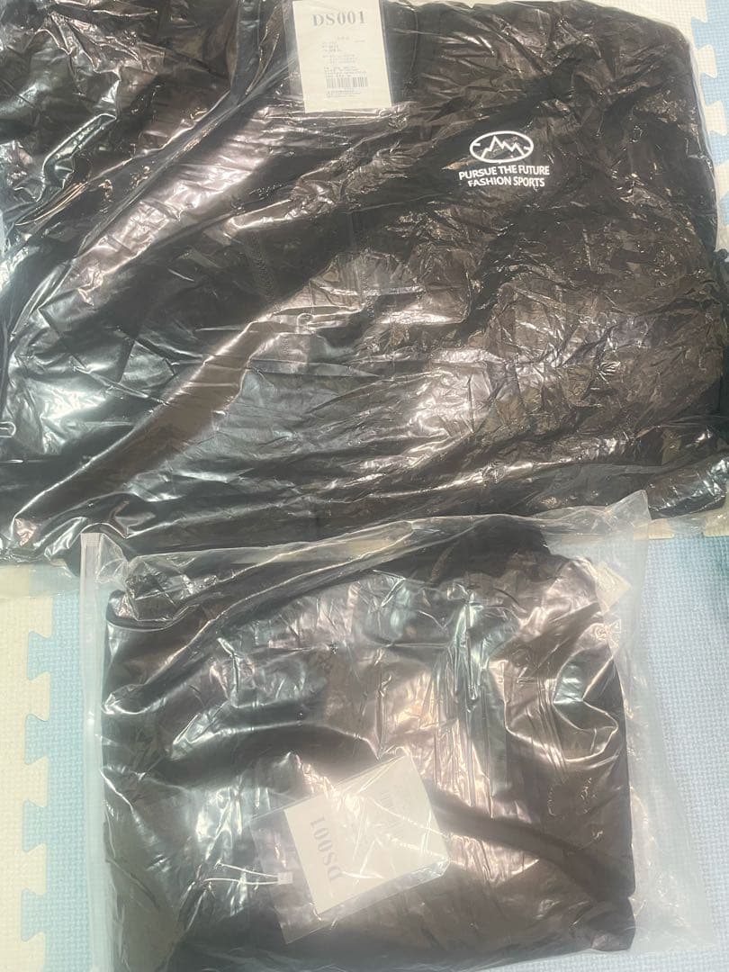 ブラック スノーボード 上下セット メンズ　防水防風