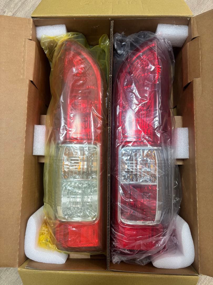 ハイエース８型テールランプ寒冷地仕様