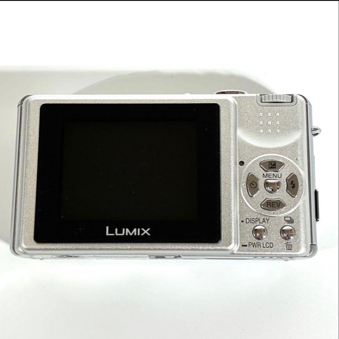 美品★ デジタルカメラ Panasonic LUMIX DMC-FX2-S