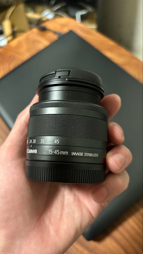 【美品】Canon EOS Kiss M ダブルズームキット SDカード付属