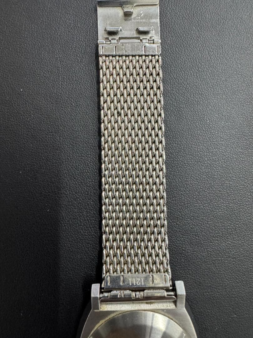 A.Dunhill 稼動品 アルフレッドダンヒル デイト付き　腕時計 8051