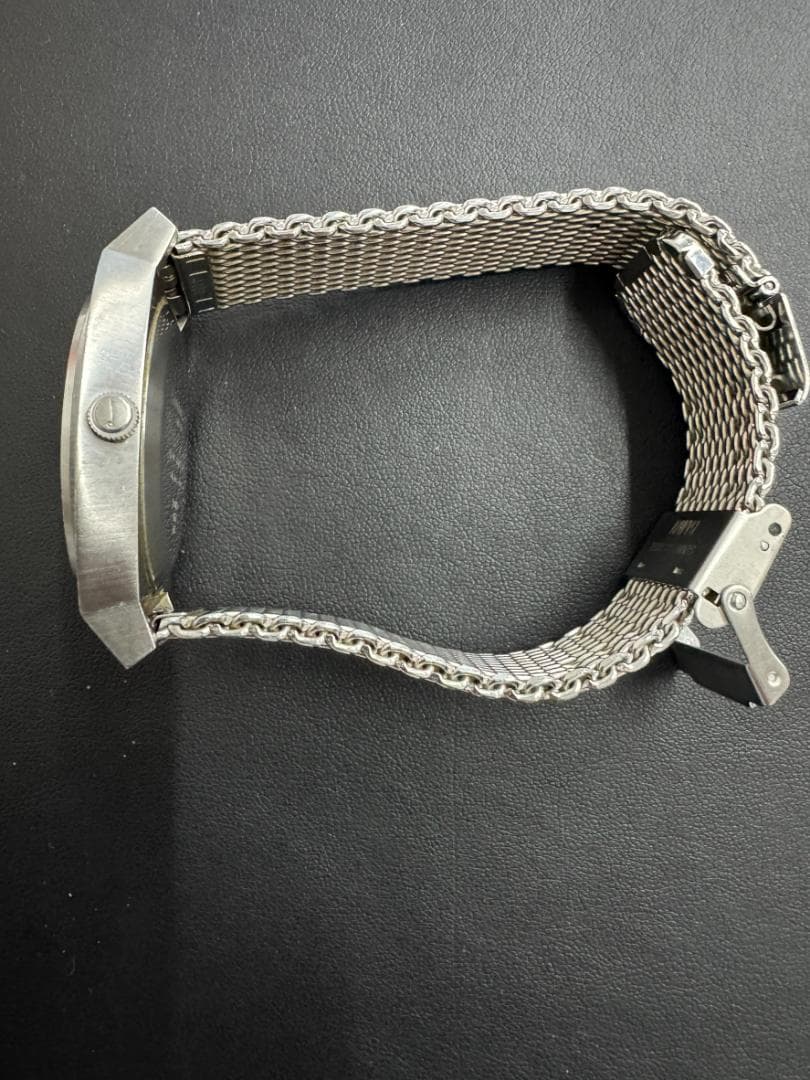 A.Dunhill 稼動品 アルフレッドダンヒル デイト付き　腕時計 8051