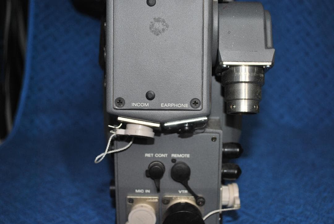 ソニー放送用カメラBVP550＋キャノンレンズ中古ジャンク品の出品です。