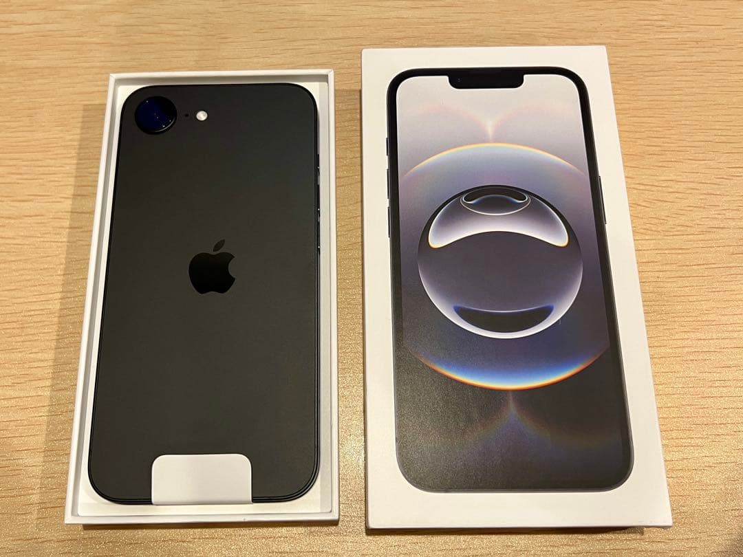 Apple iPhone16e 128GBブラック SIMフリー