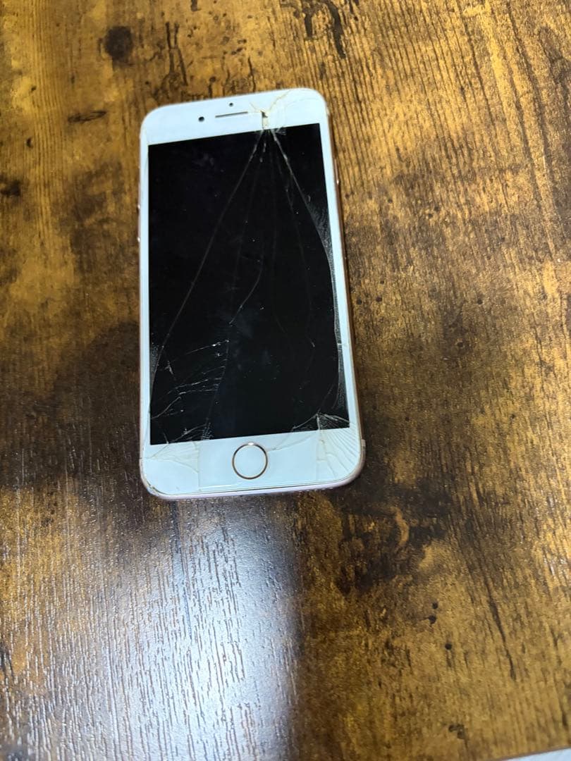 iPhone8 ジャンク品