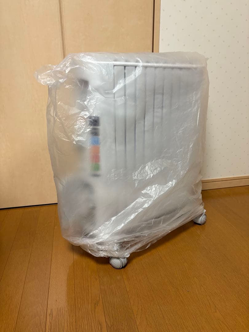 【ほぼ未使用✨】デロンギオイルヒーター RHJ75V0915-GY リモコン付き