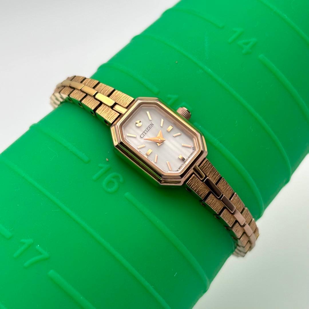 美品✨限定品✨ソーラーウォッチ☀️シチズン kii シェル文字盤 付属品完備