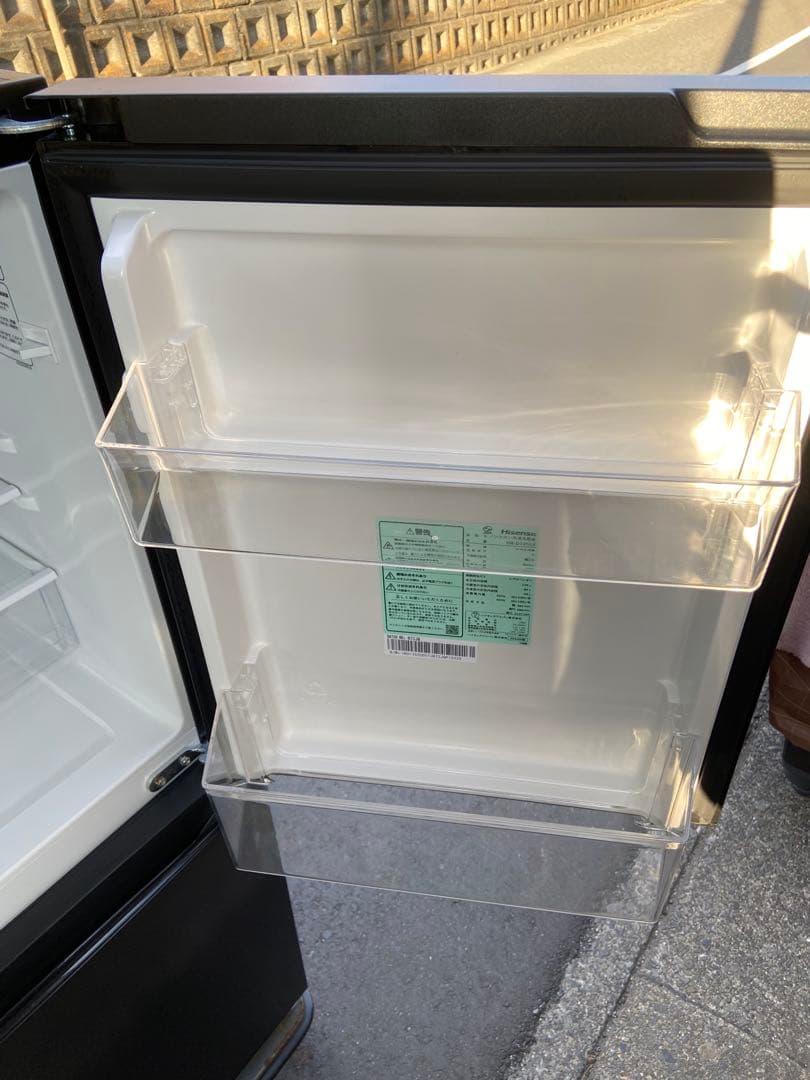 はちわれ Hisense 2024年製 135L 冷蔵庫 ブラック