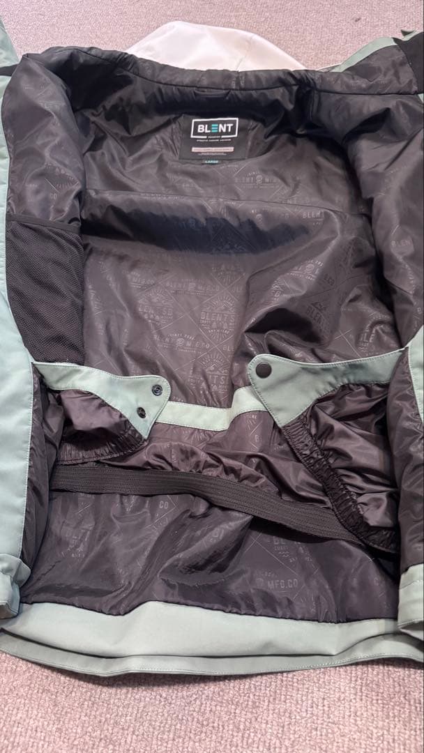 美品 BLENT スノーボードウェア 韓国