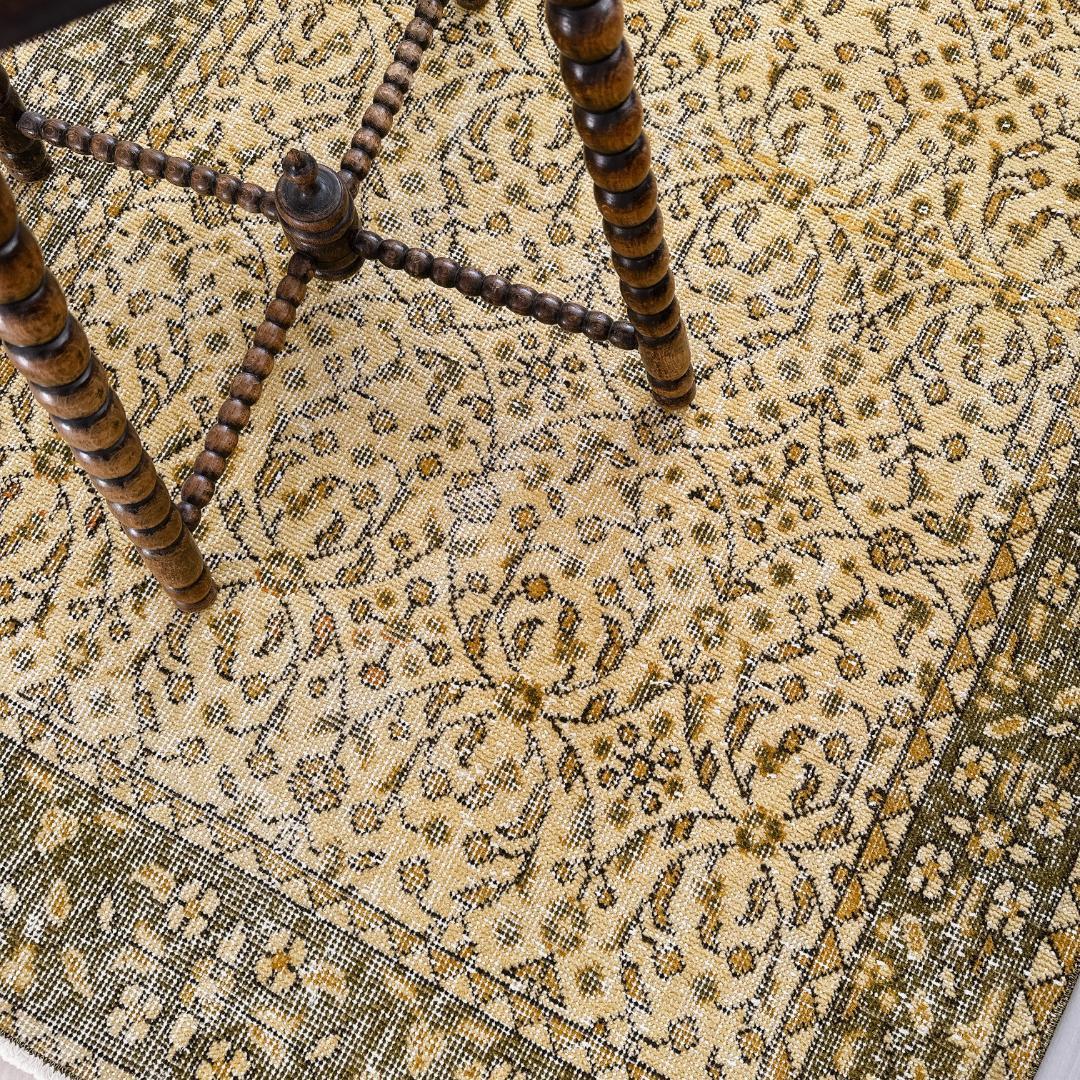 トルコ ヴィンテージラグ A130 イエロー オリーブグリーン オーバーダイラグ