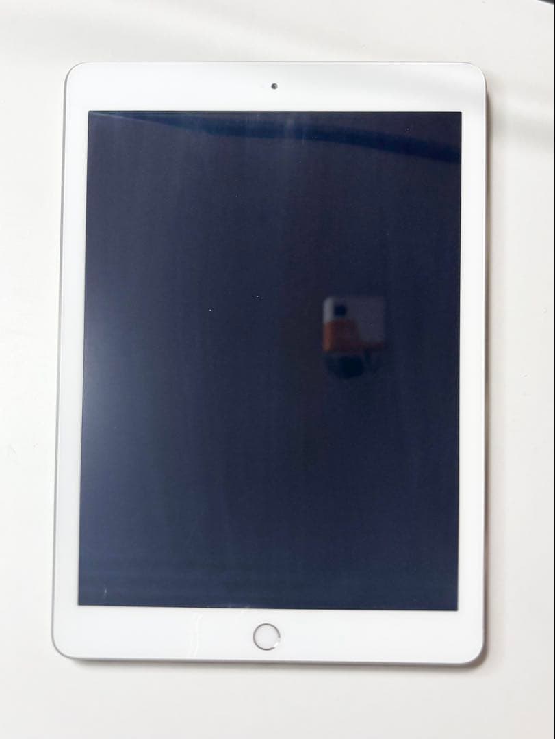 iPad 第5世代 32GB シルバー