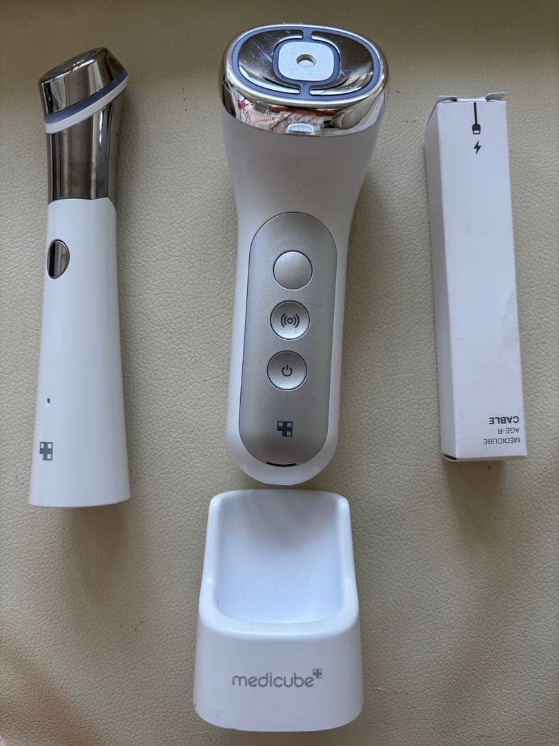 2つセット　メディキューブ 美顔器 AGE-R AIR