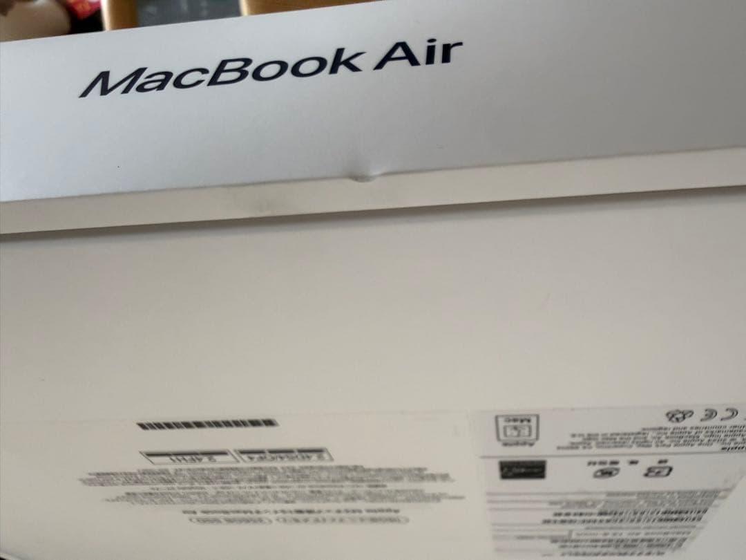 MacBook Air 2022 16GB 256GB 未使用に近い