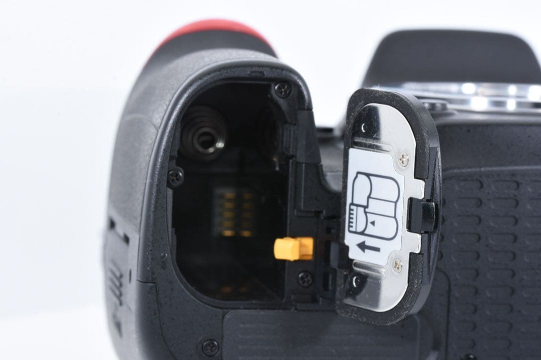 ニコン Nikon D7100➕18-135mmレンズ➕スマホ転送アダプター付き