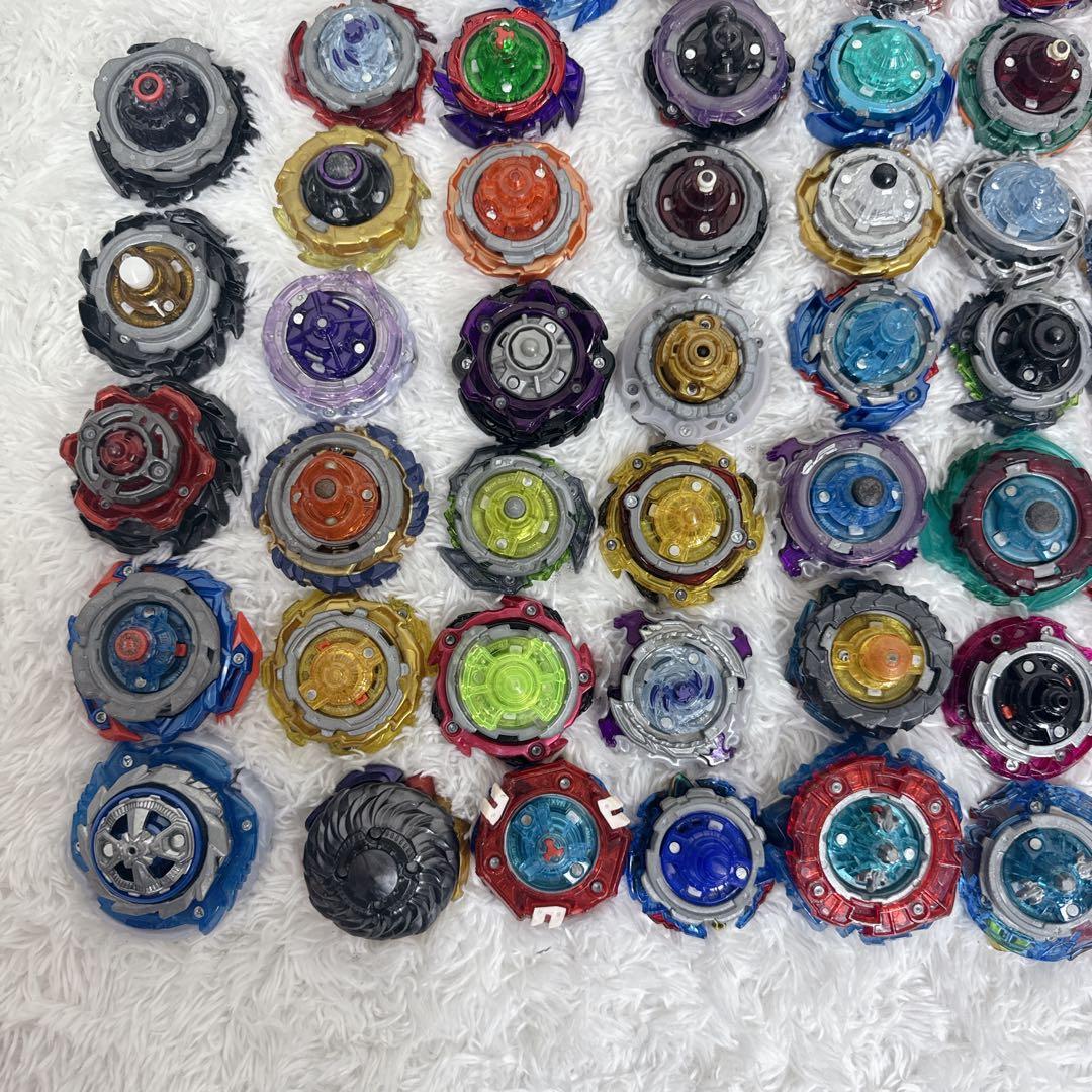 ベイブレードバースト 計135点 引退品 まとめ DB DU 付属パーツ有