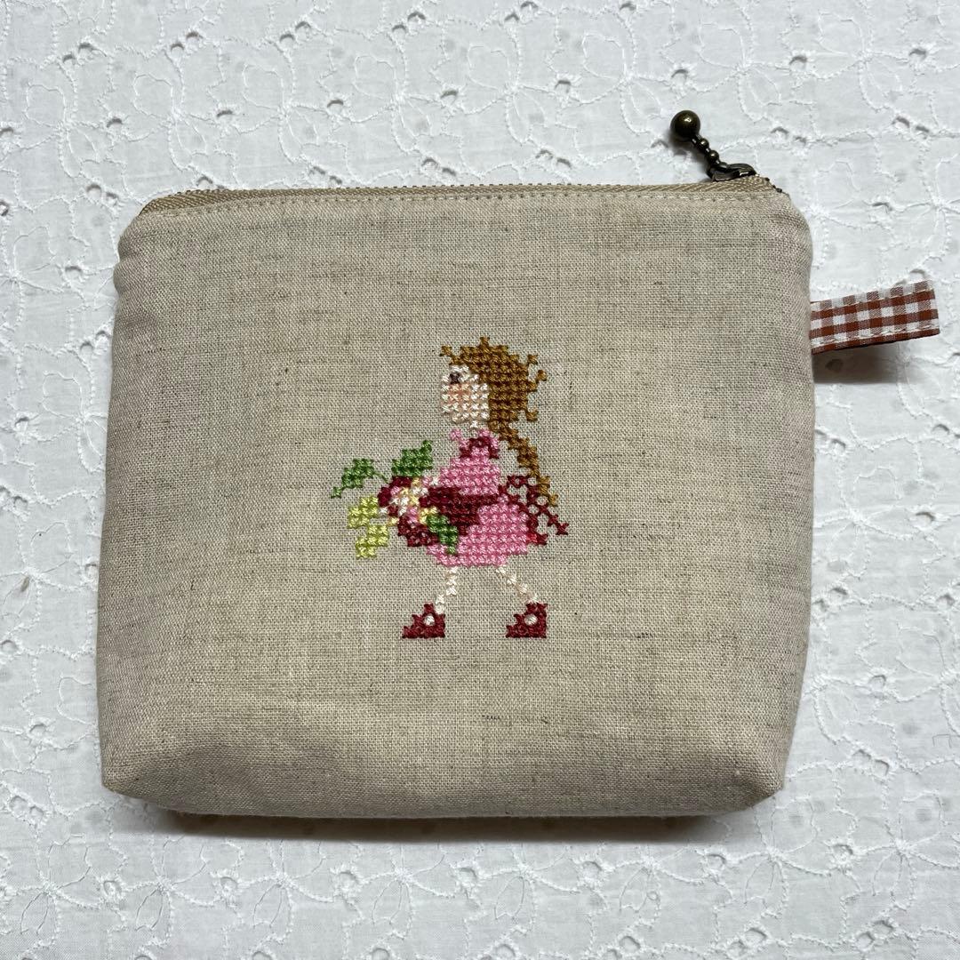 クロスステッチ 完成品 ファスナーポーチ サモイロフ オーダー62