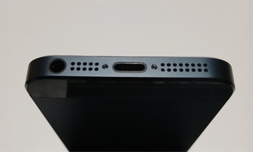 Softbank Apple iPhone 5 極上状態 MD297J 16GB