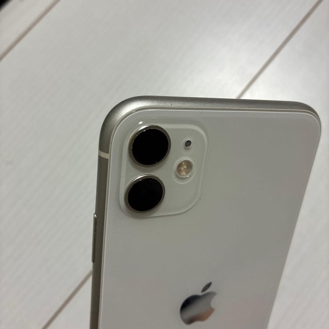 iPhone11 ホワイト