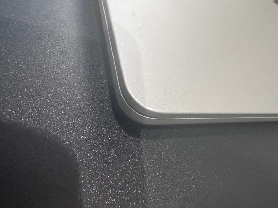 Apple Macbook Air M2 8GB 256GB シルバー