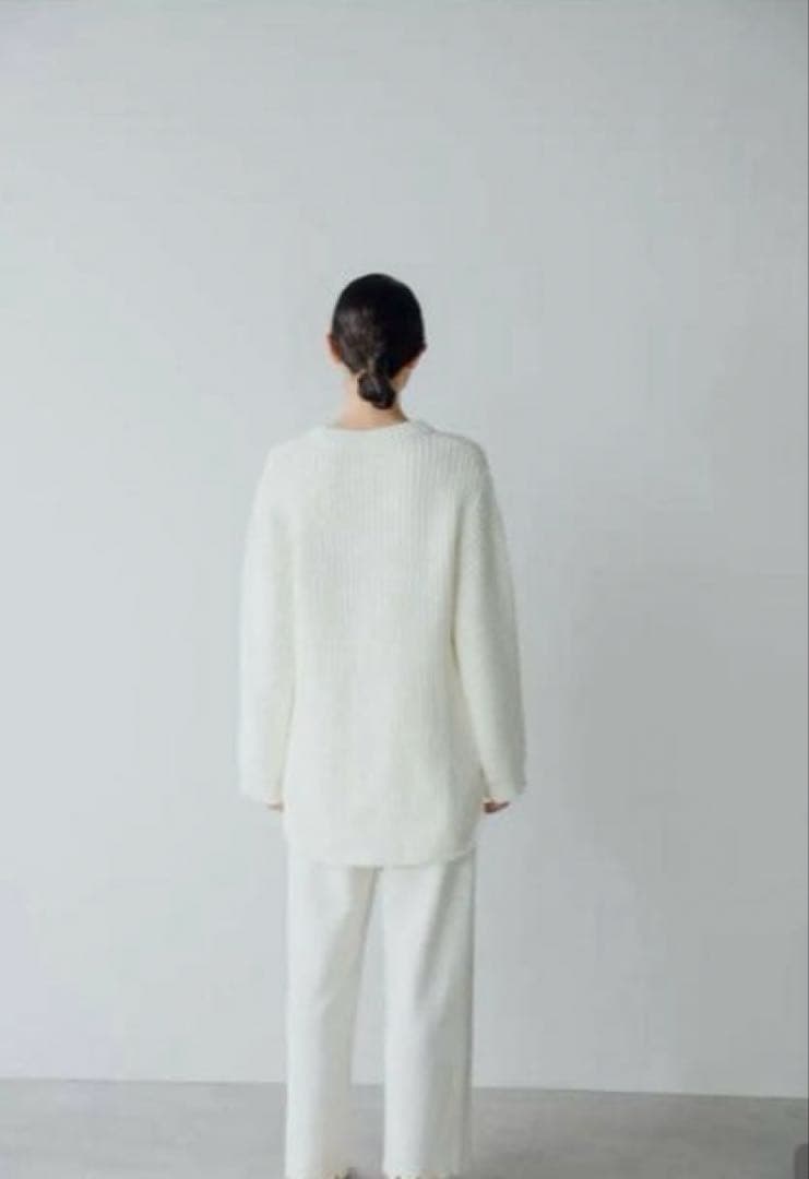 ella_selectshopエラ♡ラウンドヘムニット アイボリー