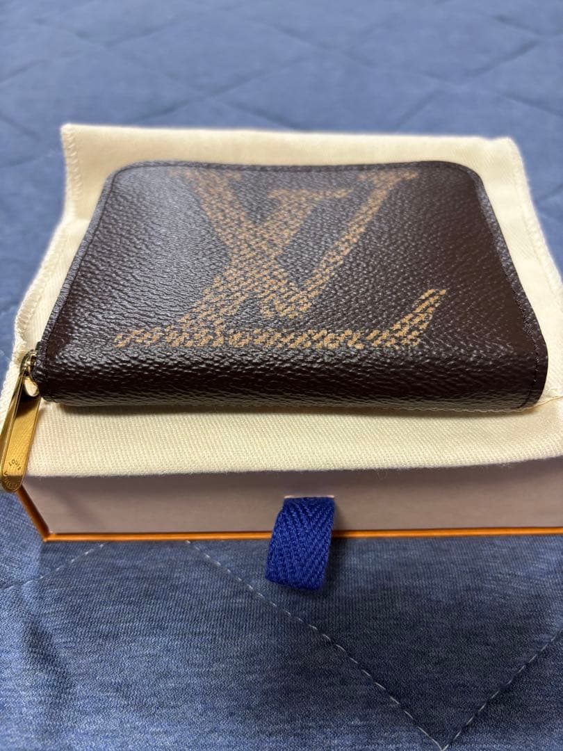 Louis Vuitton モノグラム ジャイアント　ジッピーケース