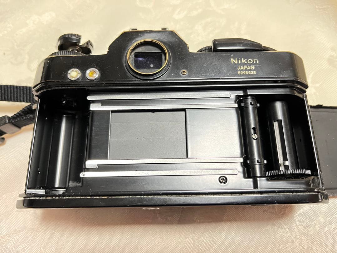 NIKKORMAT EL　希少な輸出モデル　ブラック　ドイツの大型カメラ店で購入