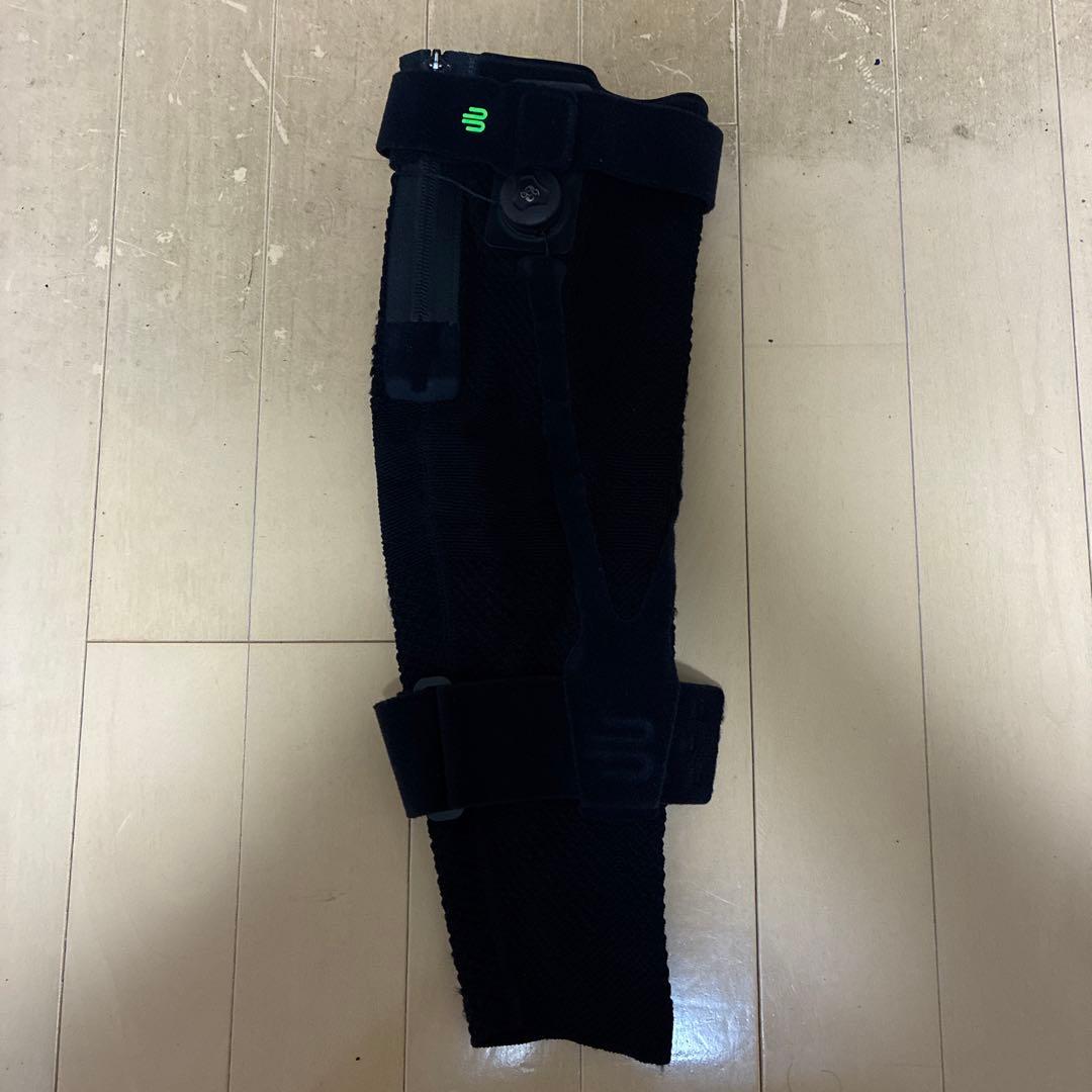 肘サポーター BAUERFEIND 大谷翔平