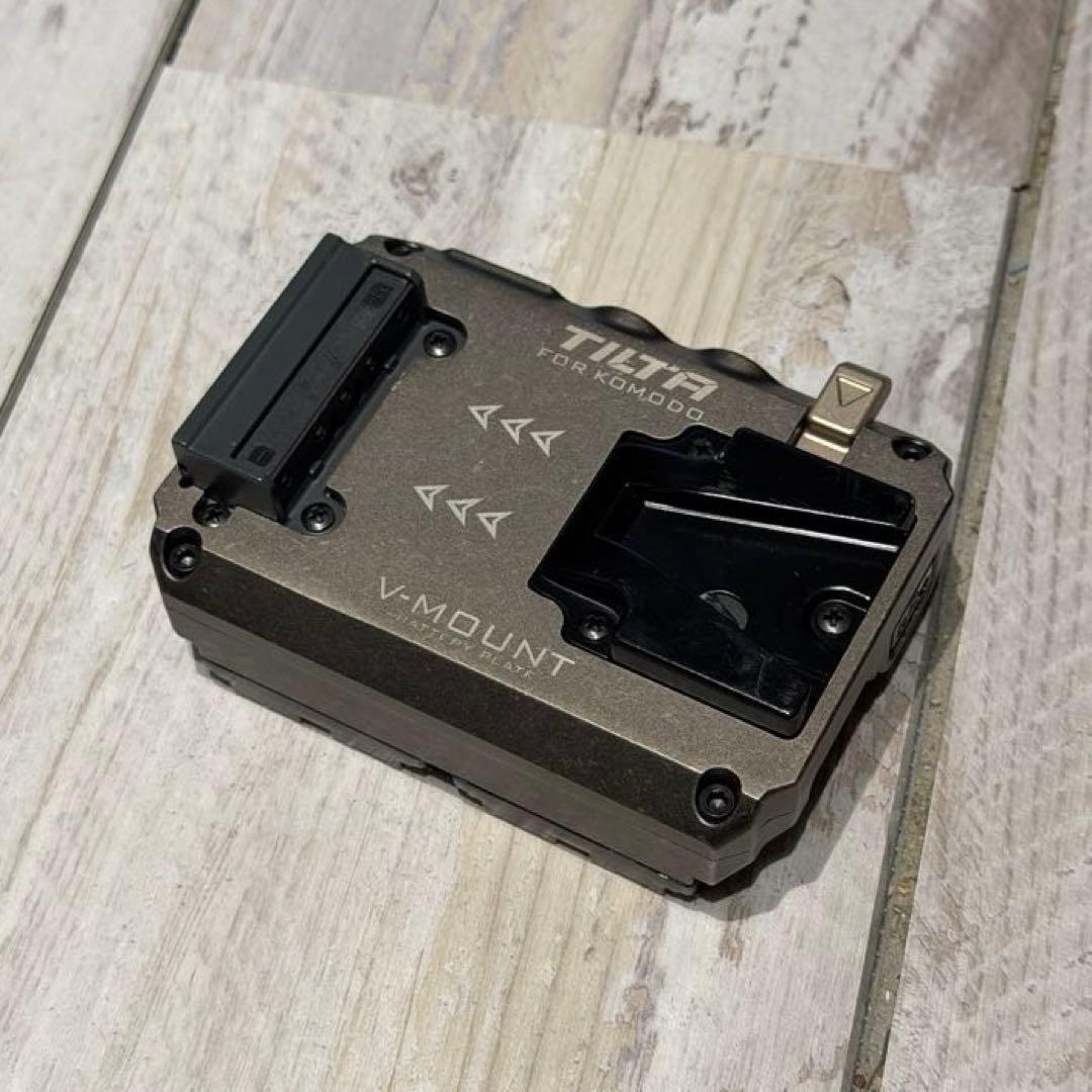 RED KOMODO 6K＋smallHD RED対応モニター付【即撮セット】