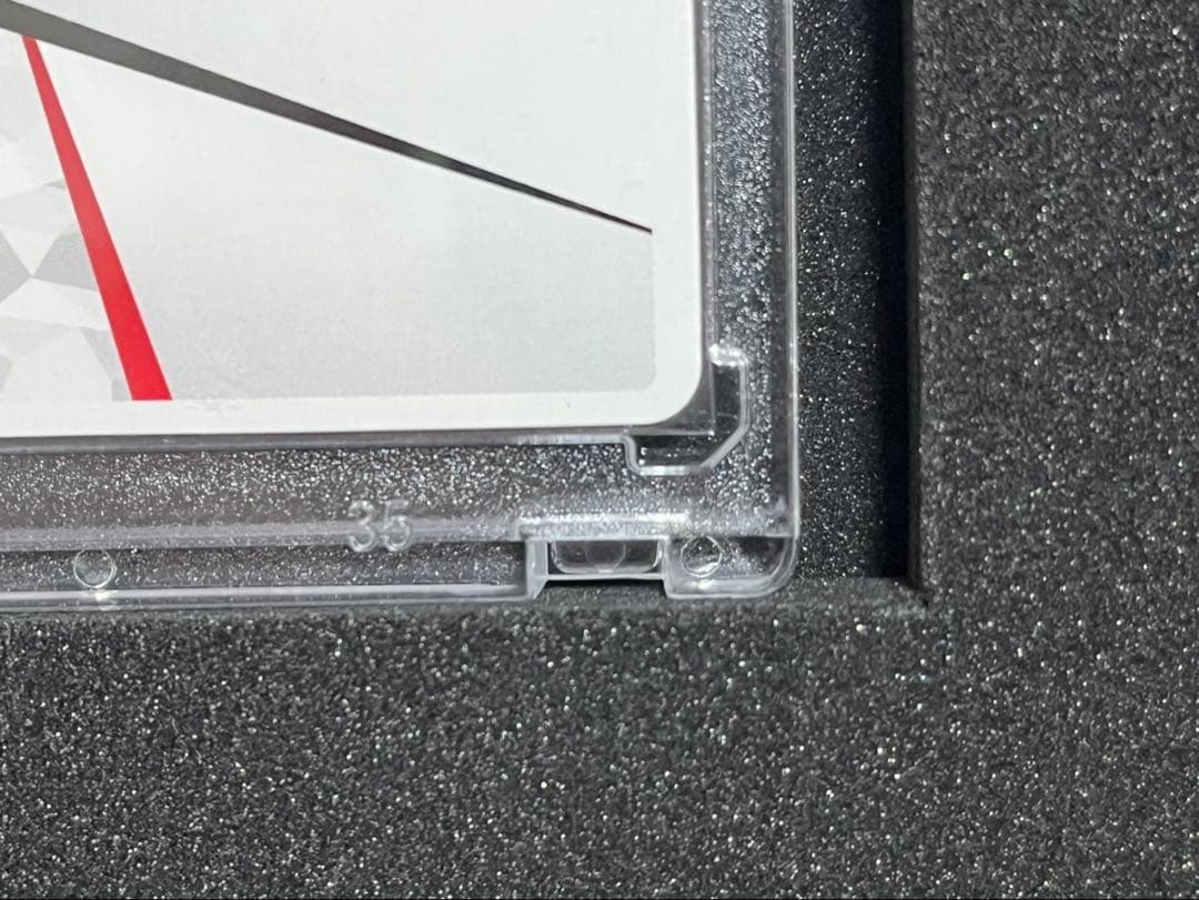 ACTION POINT サイン入りエレンカード　 シリアルナンバー