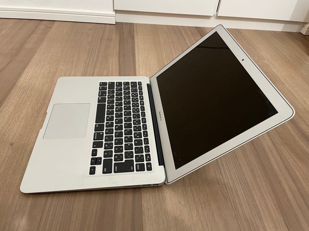 MacBook Air 13インチ 2017 / 8GB / 128GB