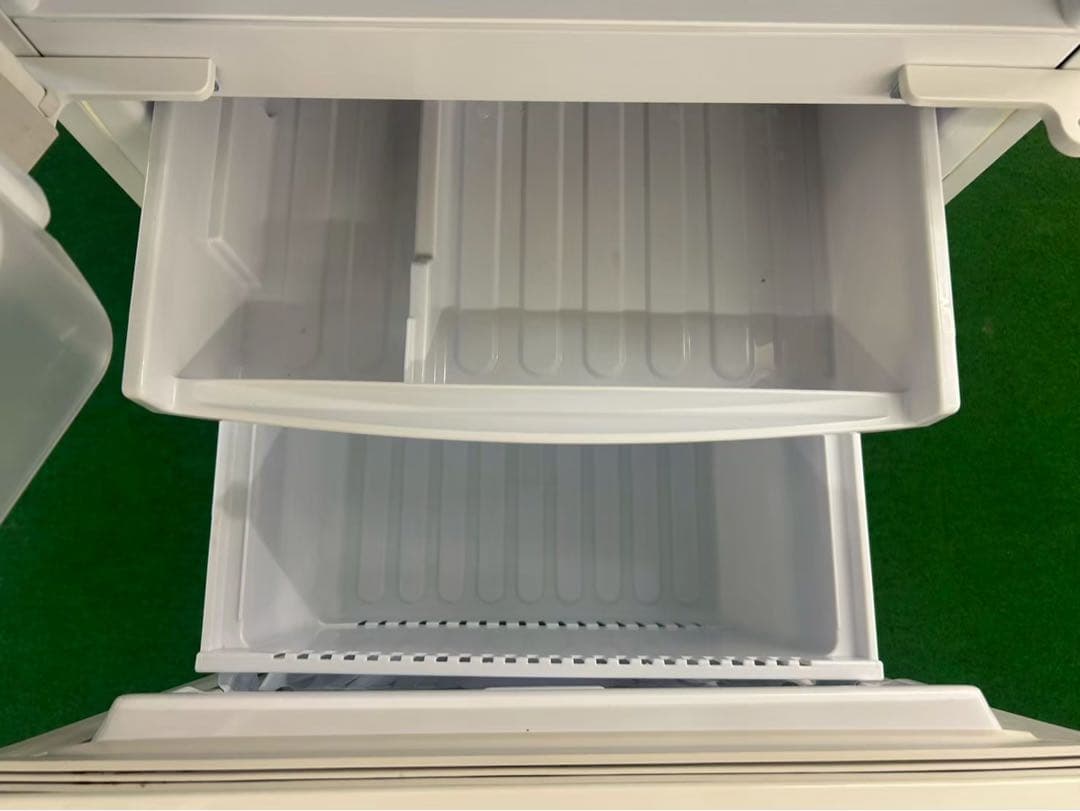 2018年式 137L シャープ 冷蔵庫 SJ-D14C-W