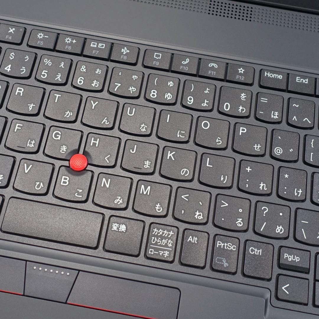 未使用に近いレベルの極美品✨１０コアの１２世代コアｉ５に超高速ＳＳＤ✨ＩＰＳ液晶