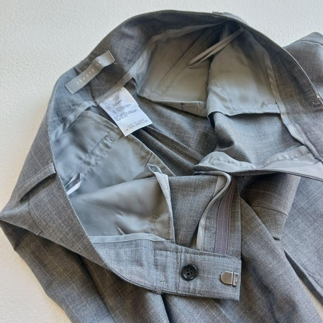 極美品♬セオリーリュクス　パンツスーツ　グレー　小さいサイズ34～36　ビジネス