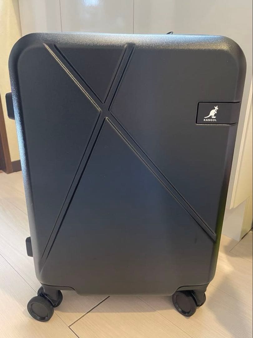 夏！旅行に！　大きくなるKANGOL キャリーケース