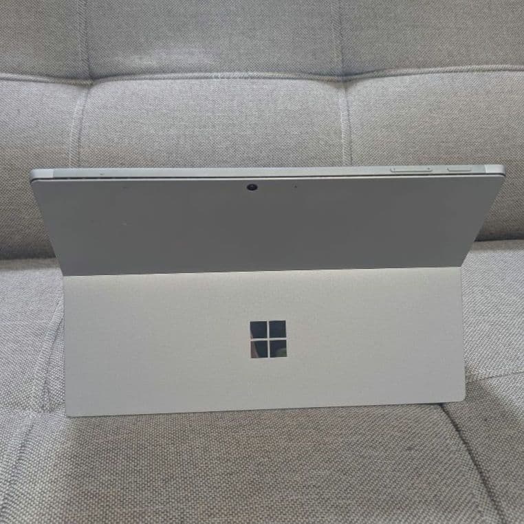 Surface Pro 7 i5 8GB 256GBタイプカバー付き ⅳ
