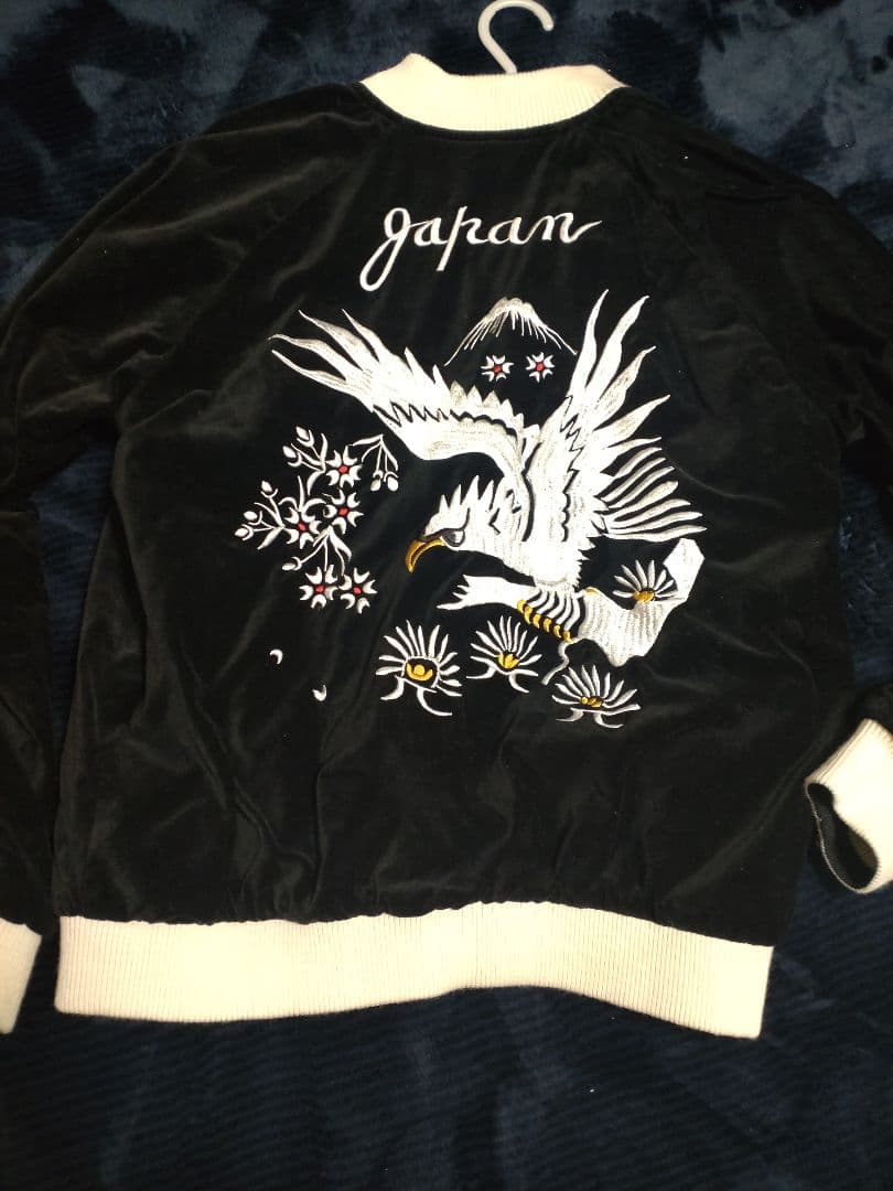 日本製 鷲刺繍 ベルベットスカジャン