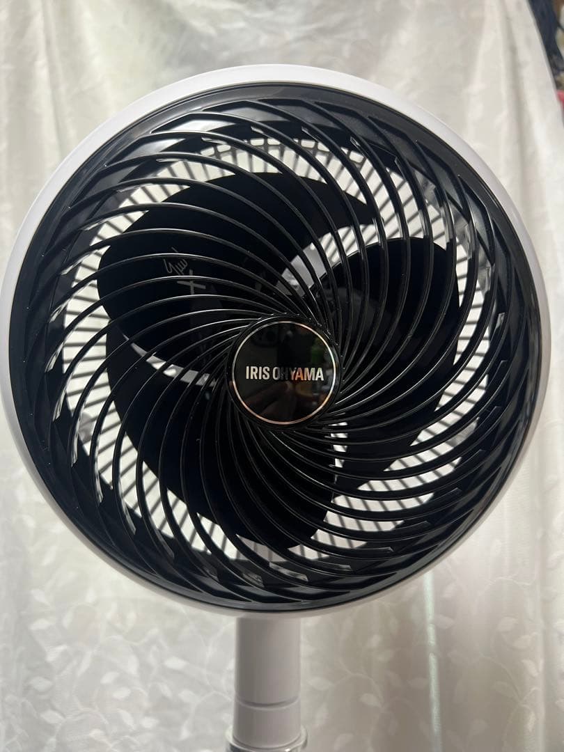 【美品】アイリスオーヤマ サーキュレーター扇風機 KSF-DC181T-W