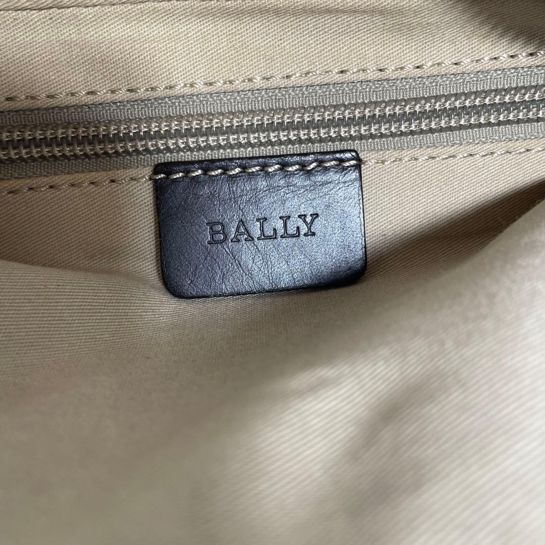 2601-181｜美品｜バリー ボディバッグ レザー ダークブラウン