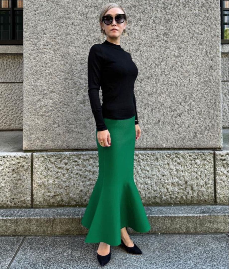 新品・未使用❣️JENNE 立体マーメイドニットスカート　グリーン　Ｍ