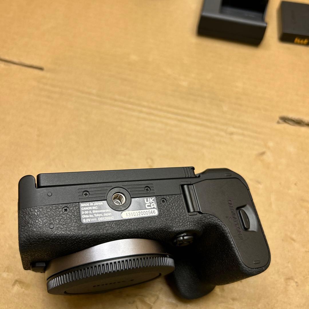 Canon ミラーレス一眼カメラ EOS R10 レンズキット