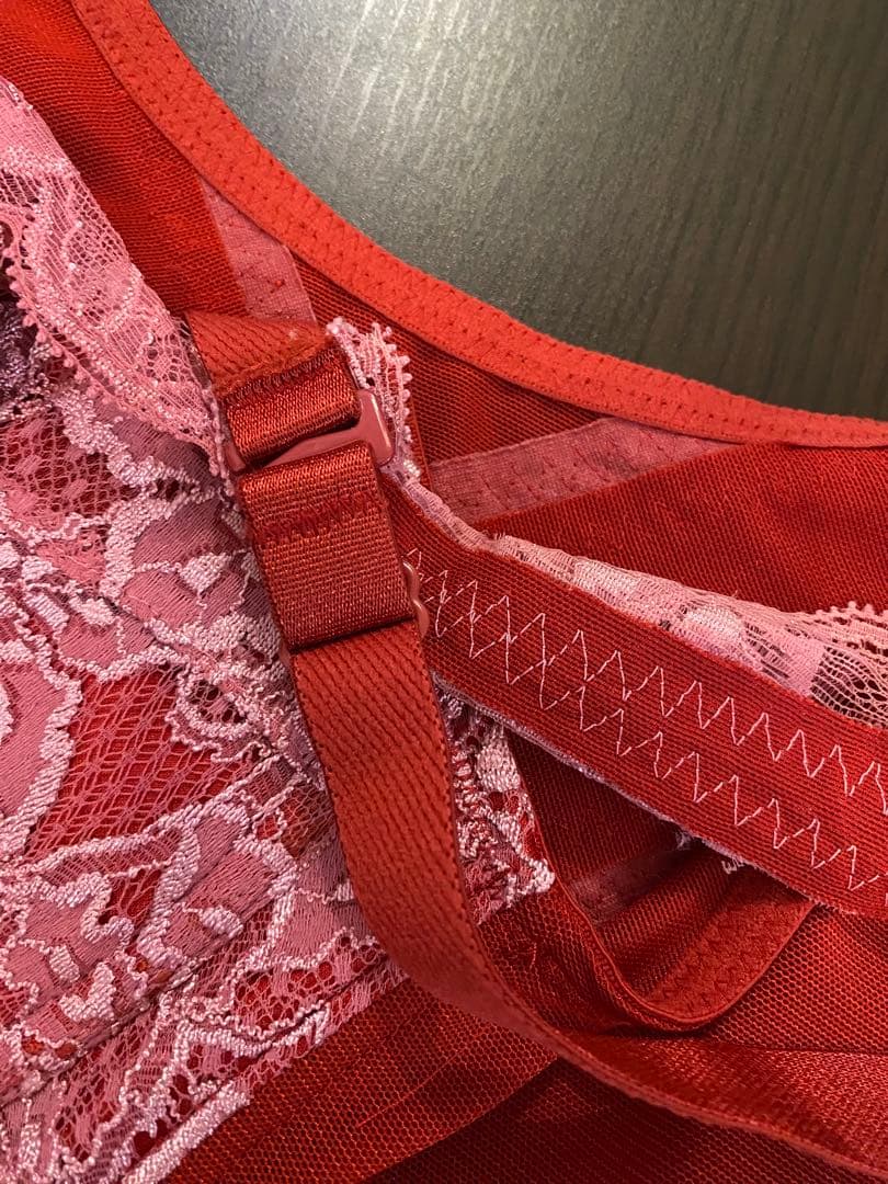 グラントイーワンズ ニッパービスチェ 赤 Ｆ７５