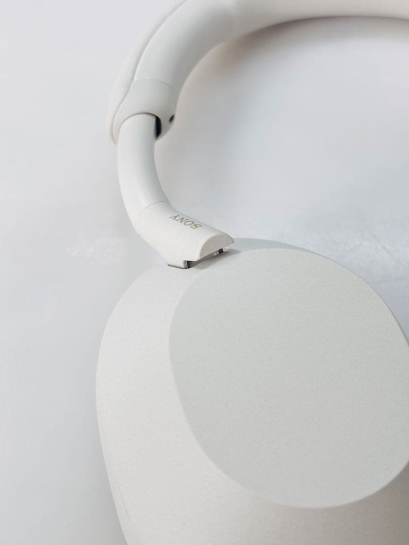 ⟡*.様 WH 1000XM5 SONY ソニー　ハイレゾ　シルバー　極美品