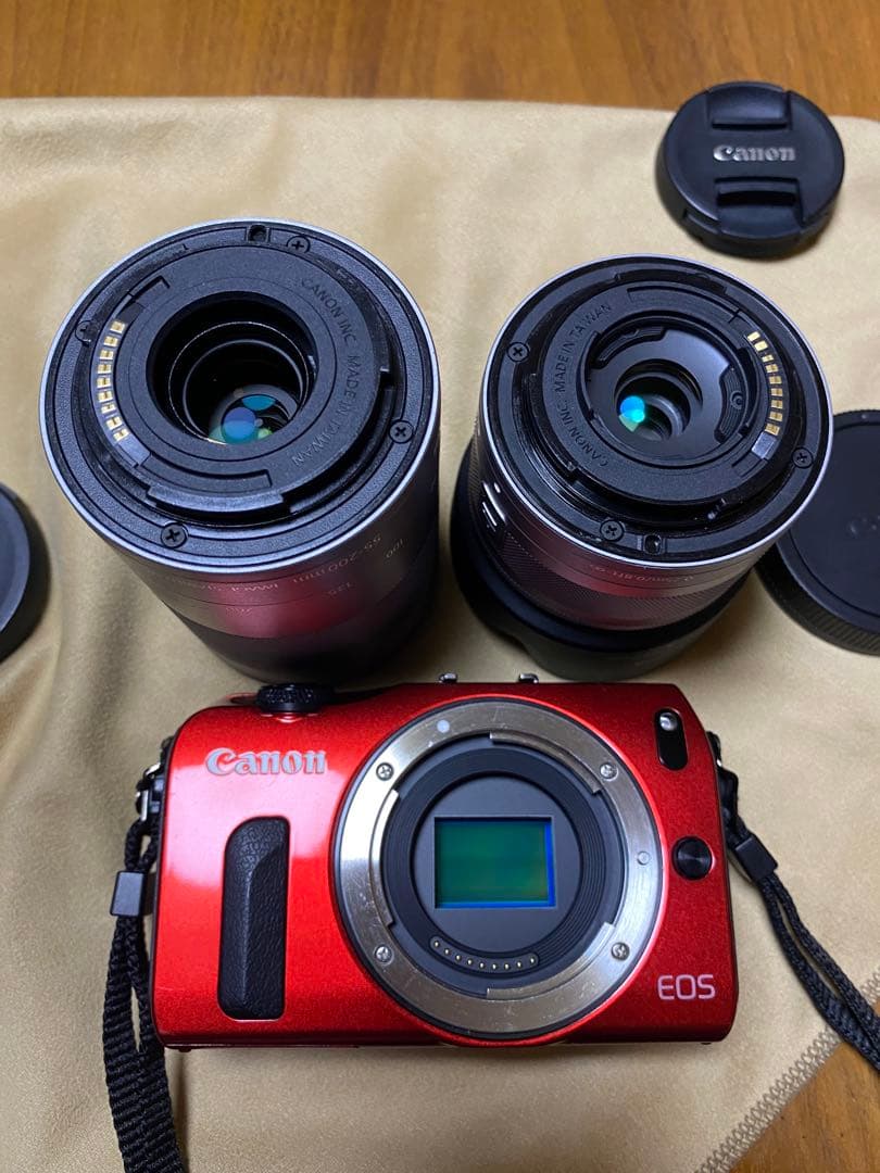 Canon EOS M ダブルズームセット