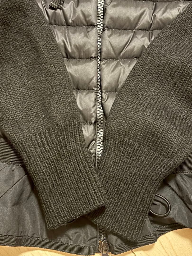 モンクレール ブラック ダウンニットカーディガン