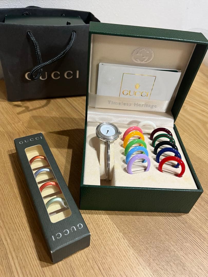 グッチ チェンジべゼル 11色