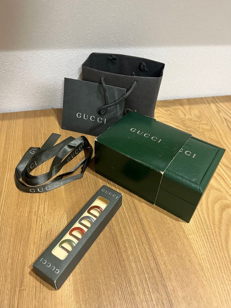 グッチ チェンジべゼル 11色