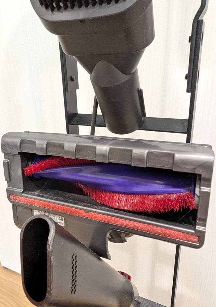 【動作確認済、清掃済】ダイソン　SV12 コードレスクリーナー　本体、ノズル