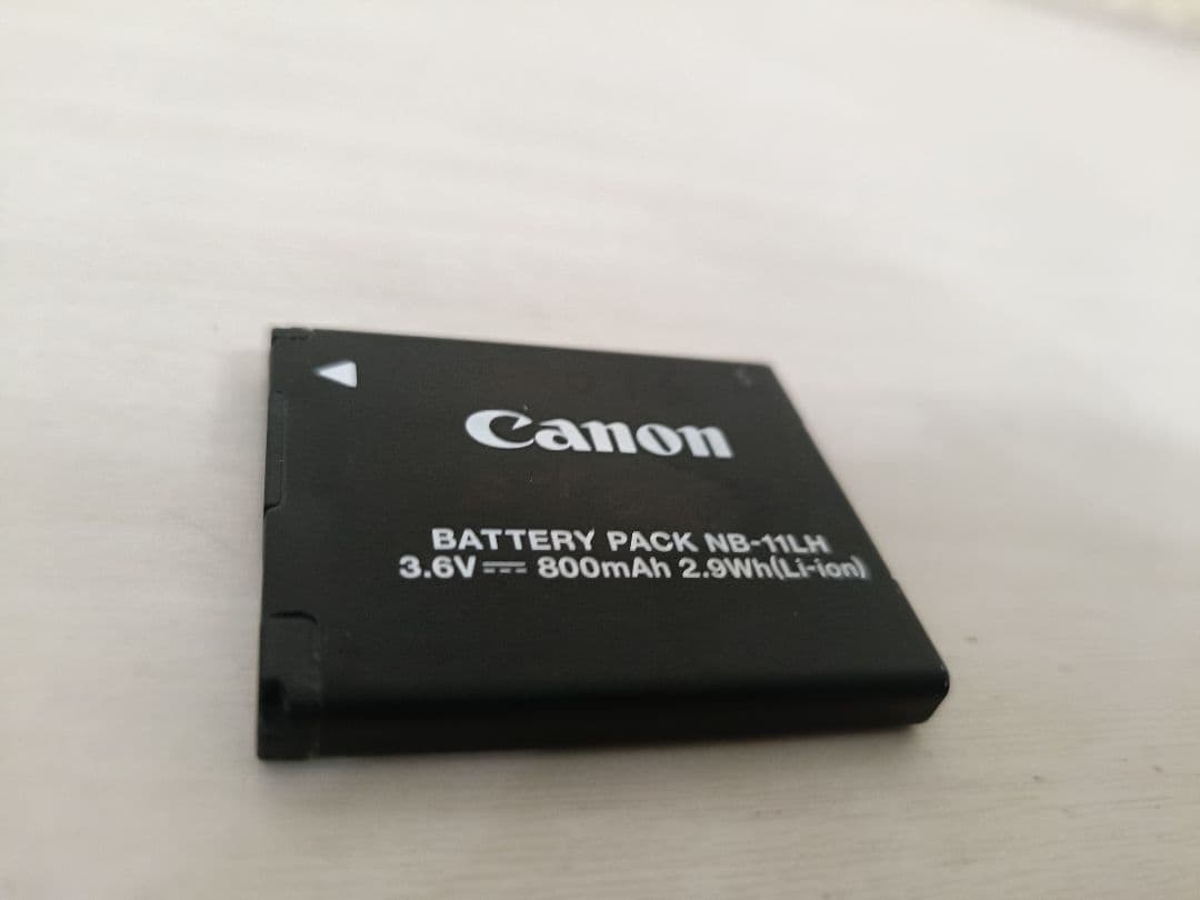 【美品♪】Canon IXY 650 キャノン デジタルカメラ デジカメ