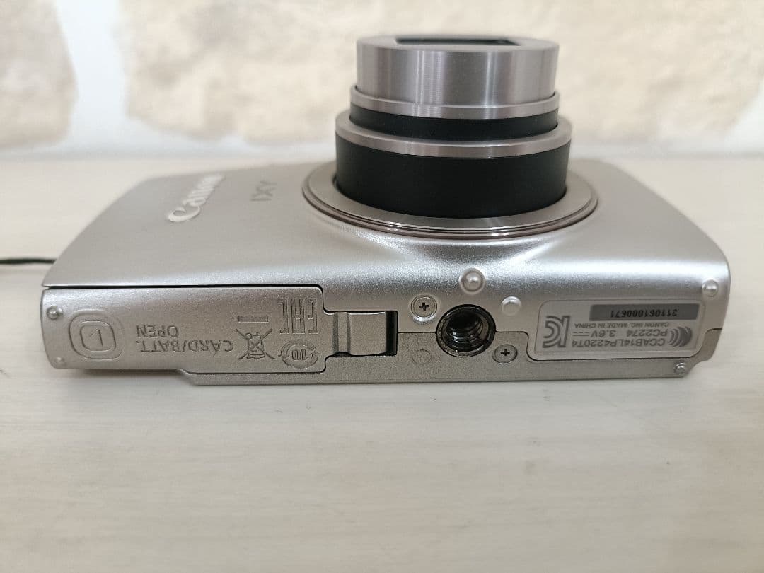 【美品♪】Canon IXY 650 キャノン デジタルカメラ デジカメ