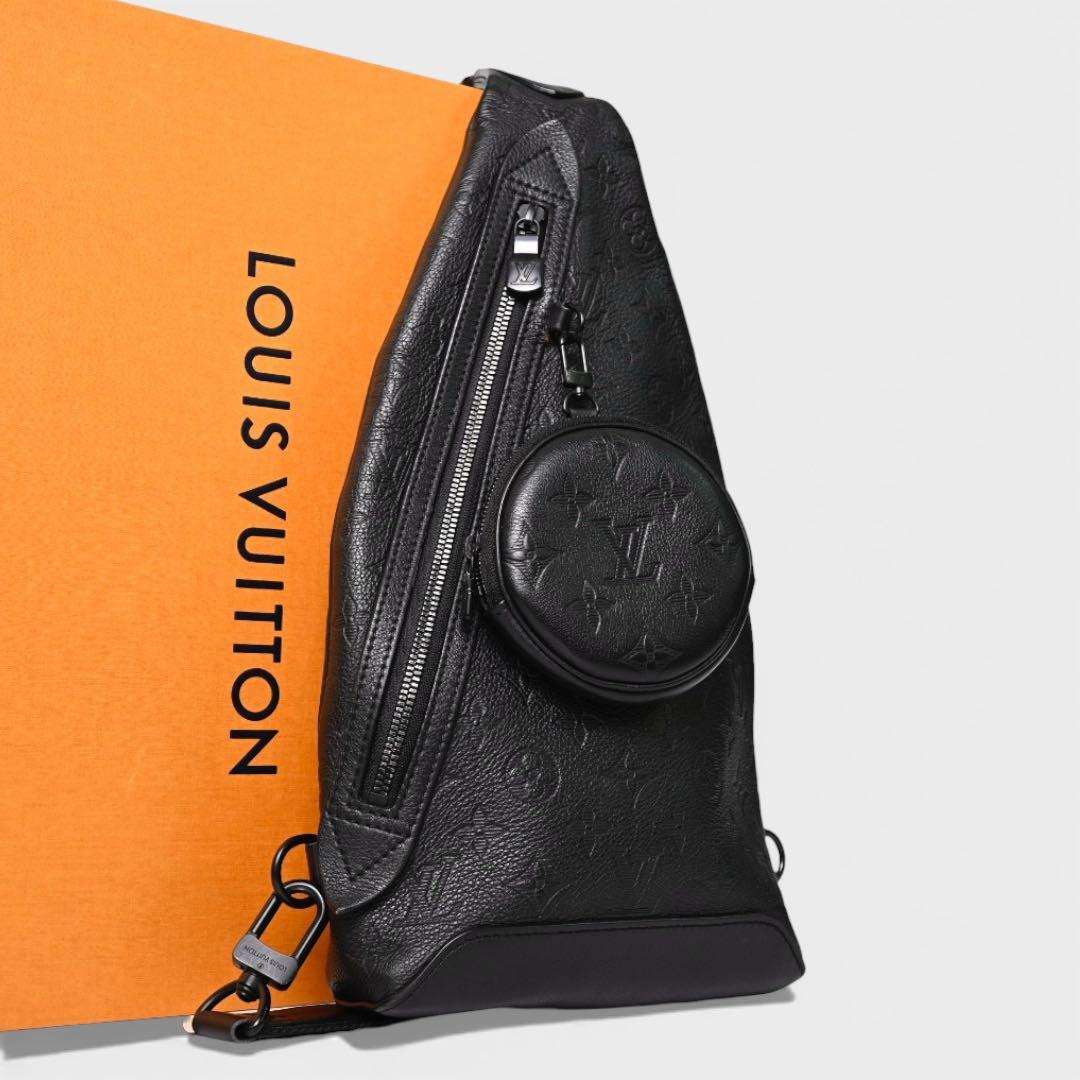 【新品同様】ルイヴィトン　モノグラム　シャドウ　ボディバッグ　スリングバッグ　黒